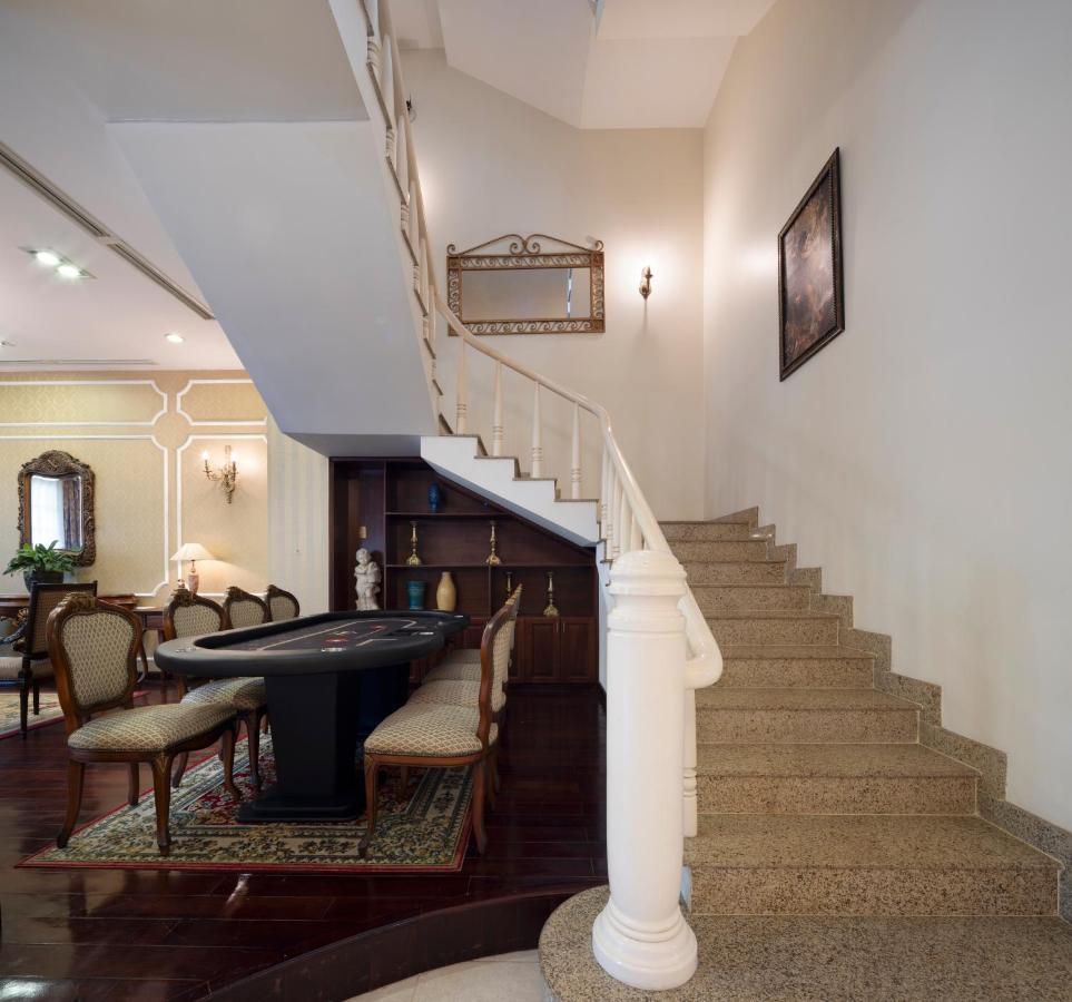 Hidden Mansions Saigon Resort Ho Chi Minh City Bagian luar foto